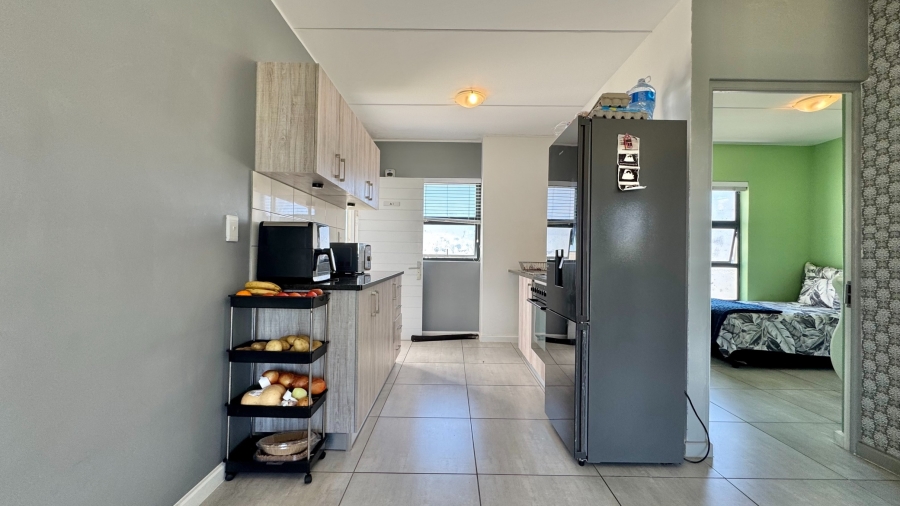 2 Bedroom Property for Sale in Aan de Wijnlanden Western Cape